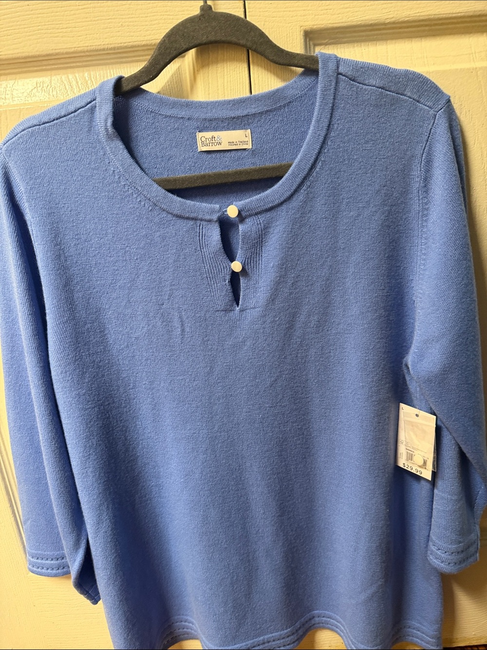 croft & barrow periwinkle knit top with button keyhole